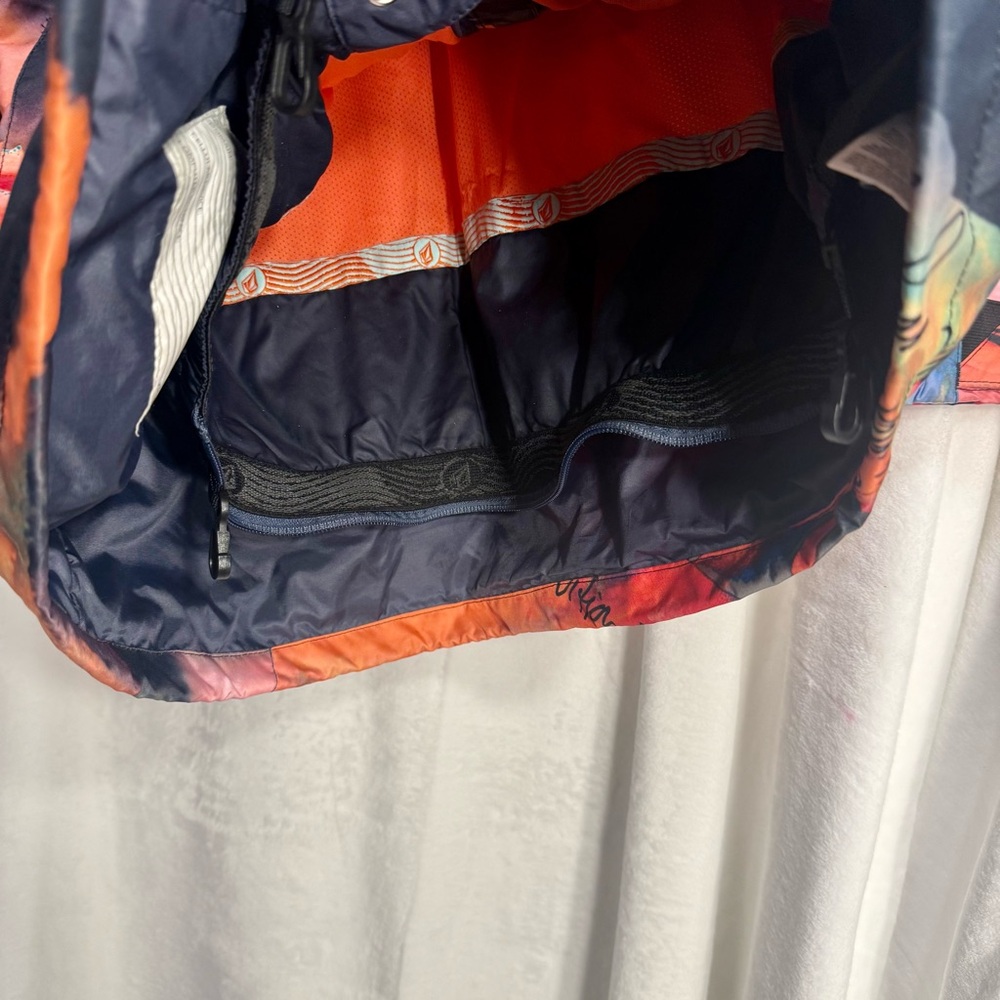 Volcom Women's Multicolor Ski Jacket Nimbus Iconic snow shell - Picture 10 of 16
